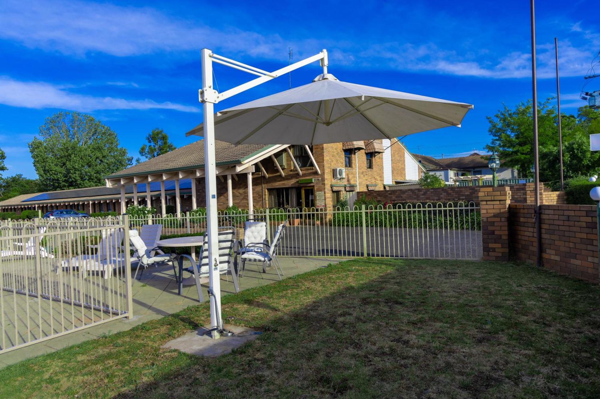 All Travellers Motor Inn Coonabarabran Exterior foto